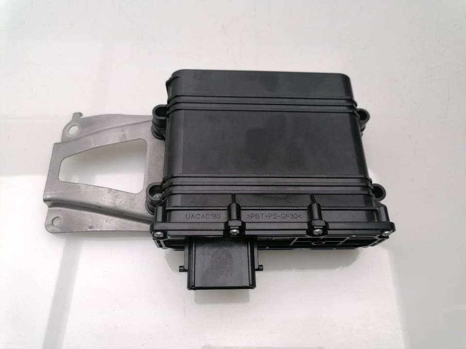 Modulo electronico TOYOTA YARIS (NCP1/NLP1/SCP1) 2