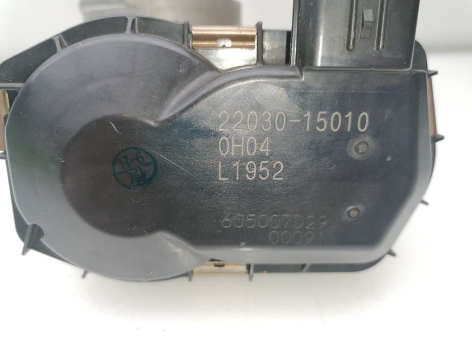 Caja mariposa TOYOTA YARIS (NCP1/NLP1/SCP1) 4
