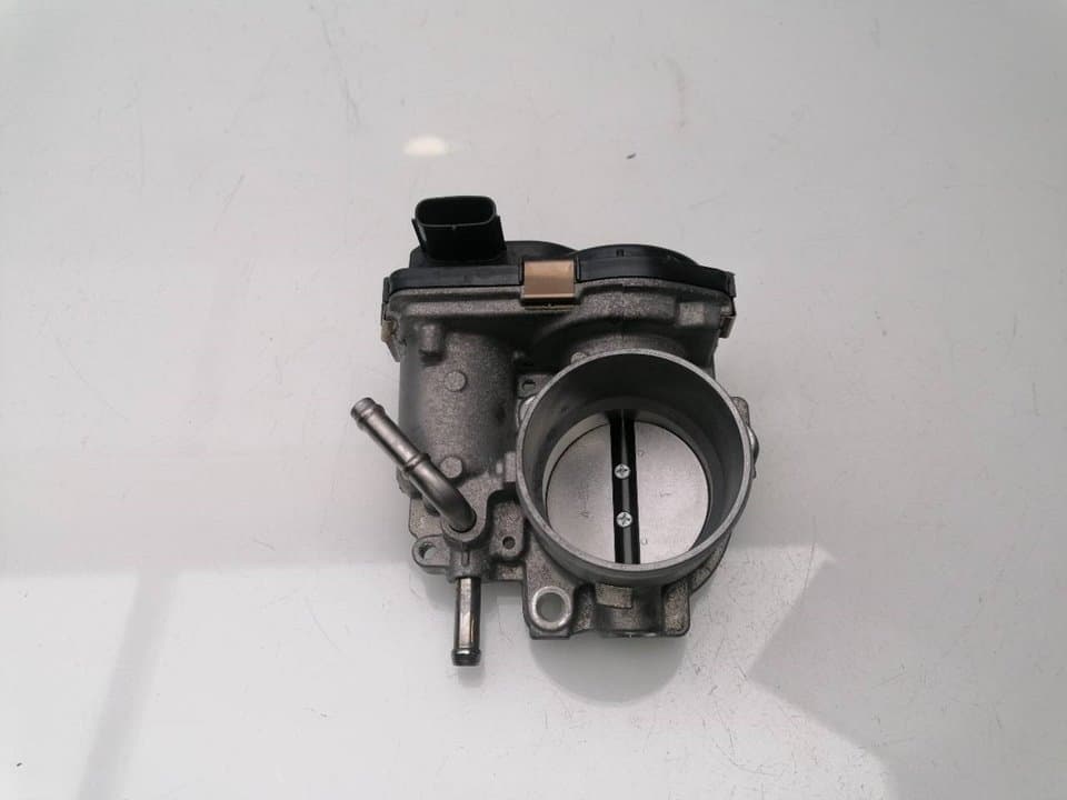Caja mariposa TOYOTA YARIS (NCP1/NLP1/SCP1) 3