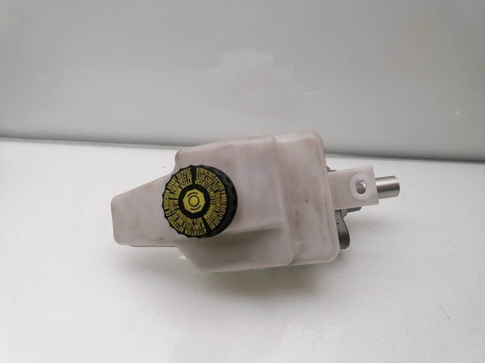 Bomba freno TOYOTA YARIS (NCP1/NLP1/SCP1) 2