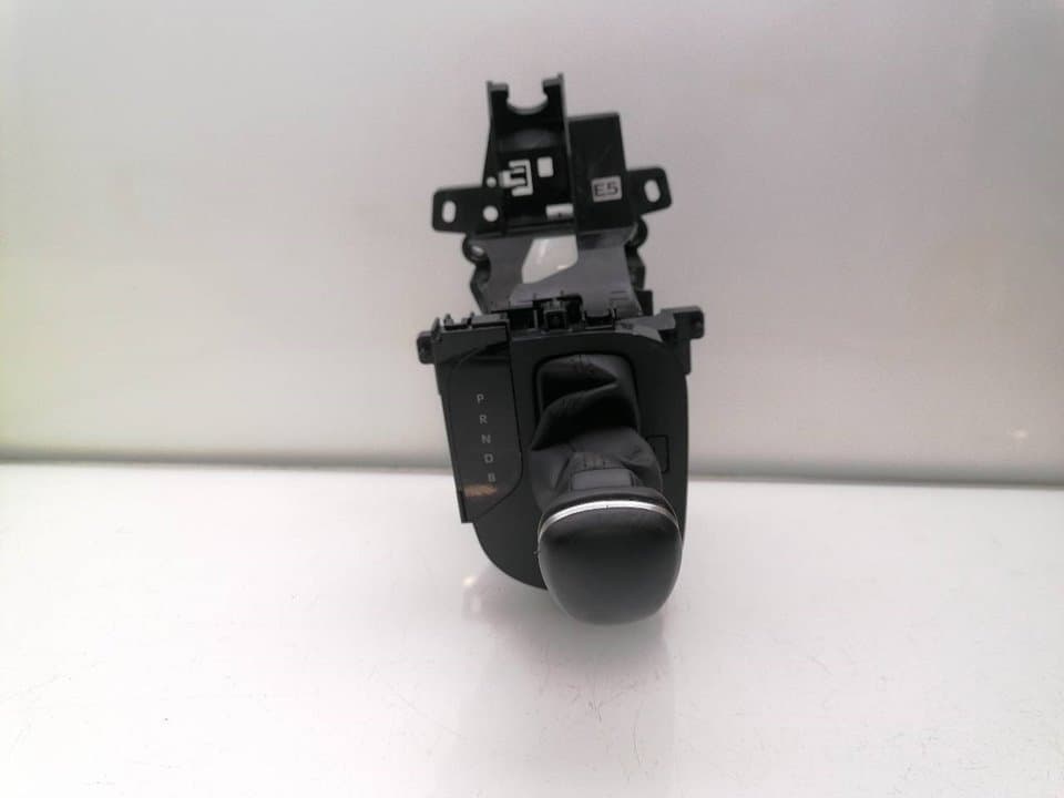 Palanca cambio TOYOTA YARIS (NCP1/NLP1/SCP1) 4