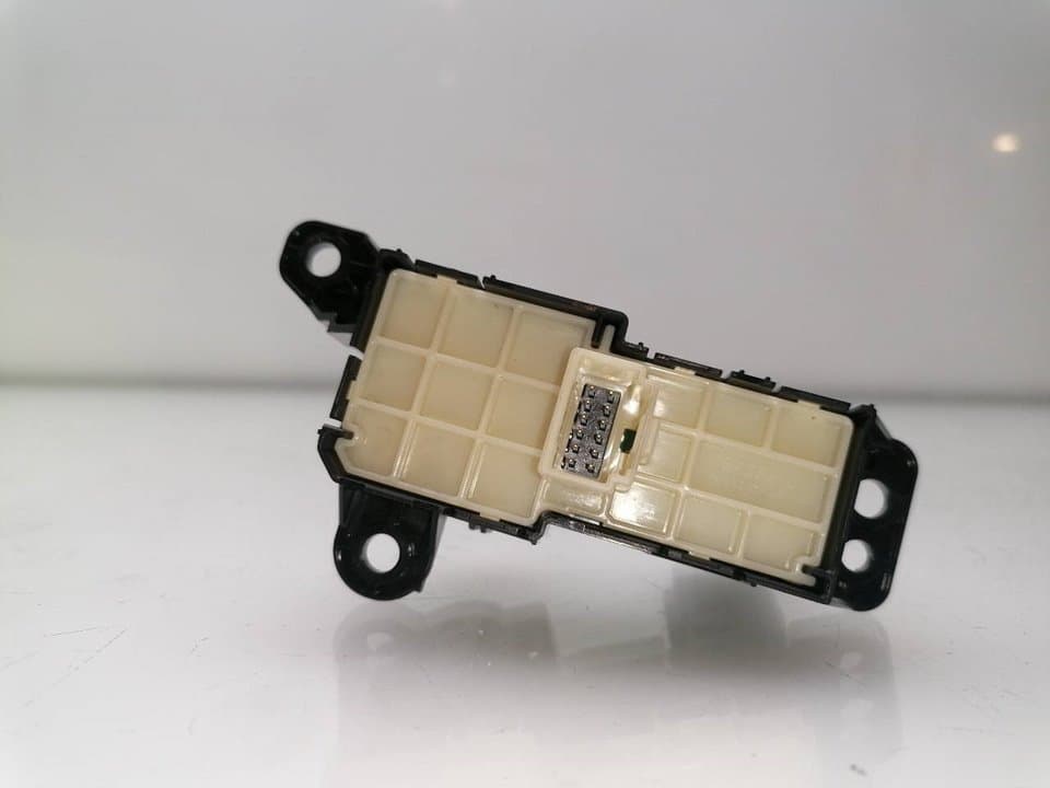 Palanca freno de mano TOYOTA YARIS (NCP1/NLP1/SCP1) 2