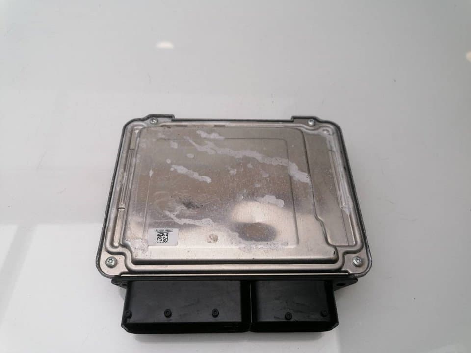 Centralita motor uce SEAT LEON ST (5F8) 4