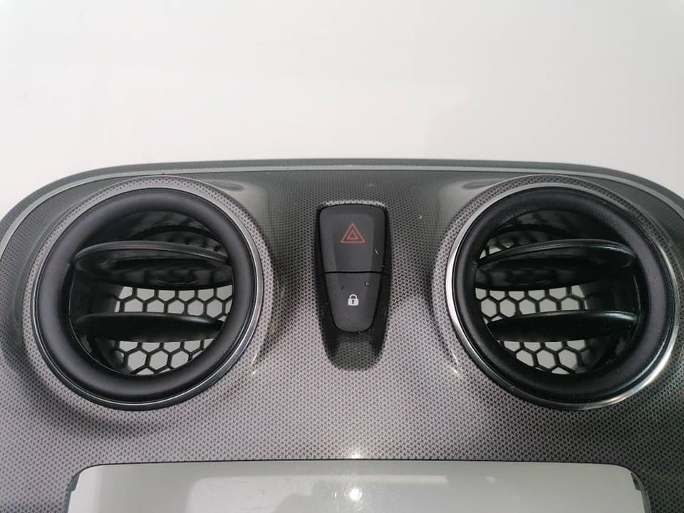 Recambio DACIA SANDERO ref. 682602924R 3