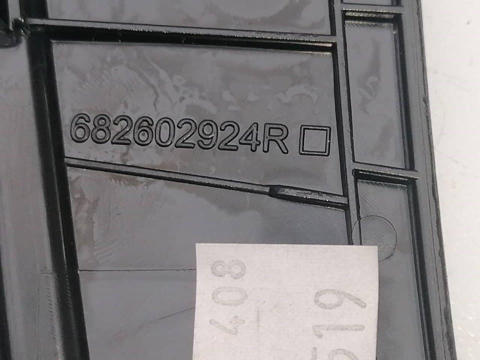Recambio DACIA SANDERO ref. 682602924R 2
