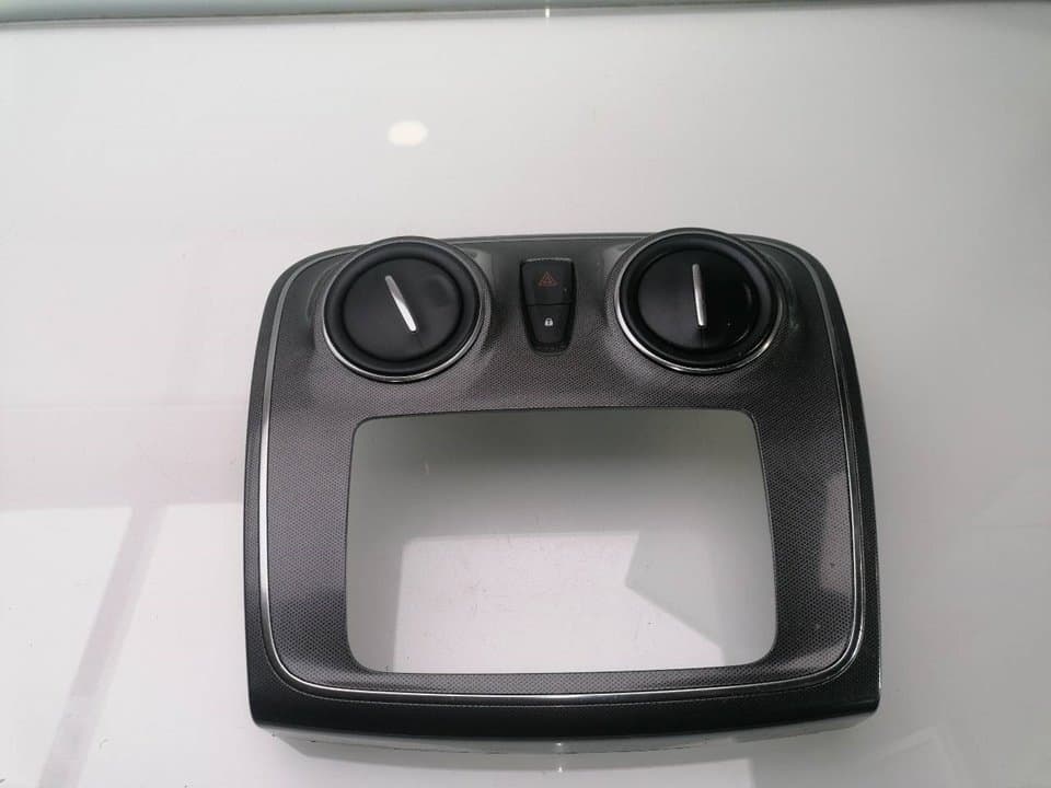 Recambio DACIA SANDERO ref. 682602924R