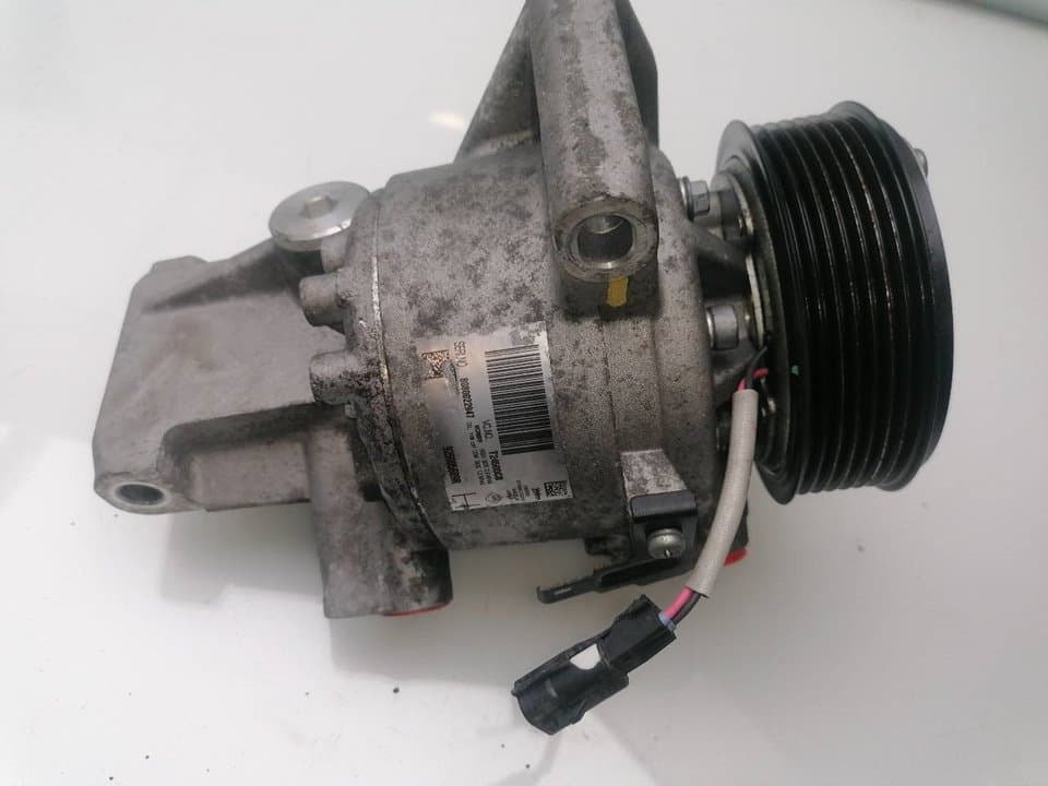 Recambio DACIA SANDERO ref. 926005689R