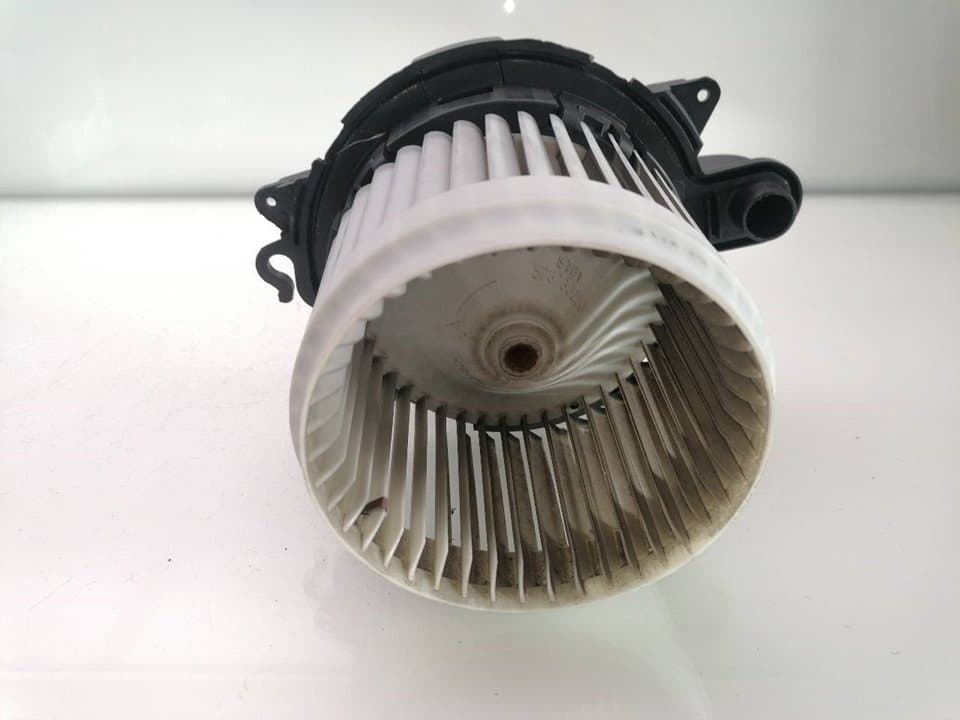 Motor calefaccion DACIA SANDERO 3