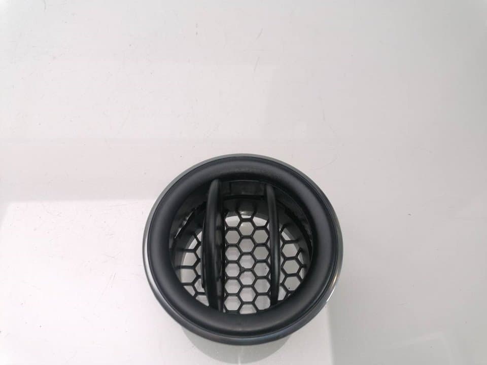 Recambio DACIA SANDERO ref. 687608758R 3