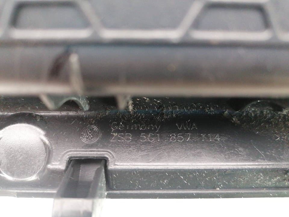 Guantera VOLKSWAGEN GOLF VII LIM. 2