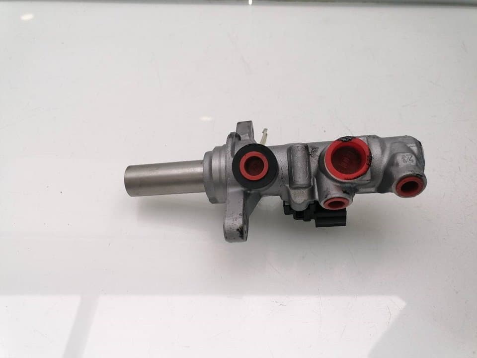 Bomba freno VOLKSWAGEN GOLF VII LIM.