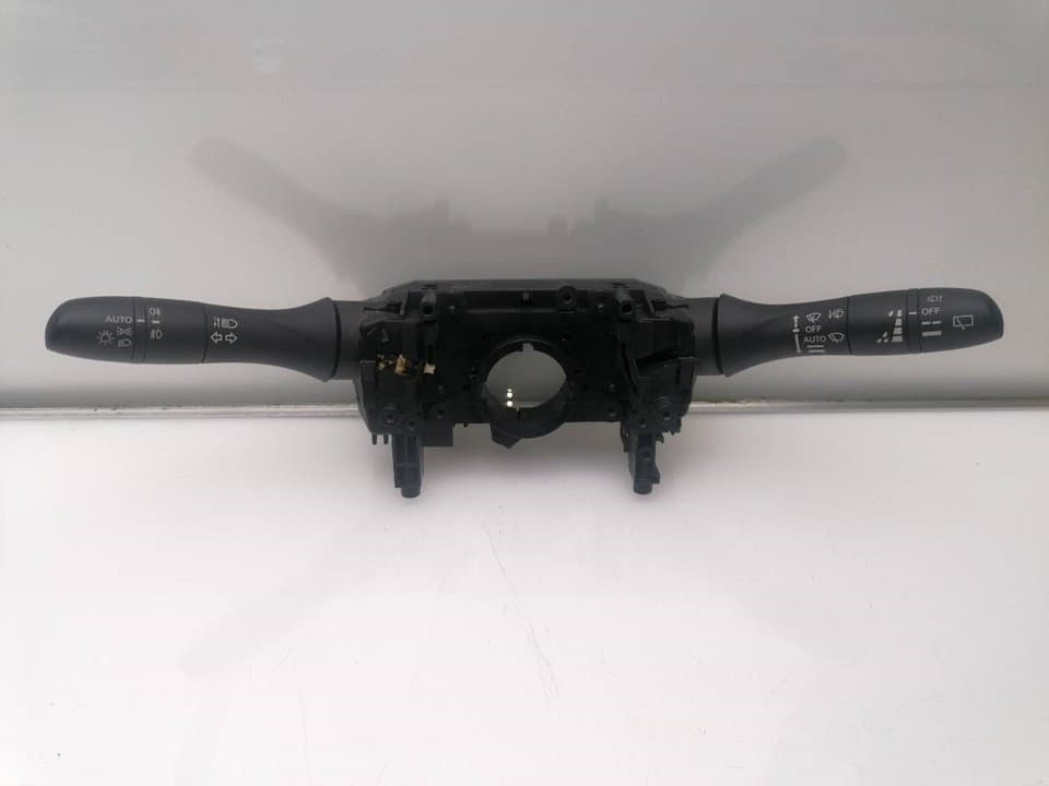 Mando multifuncion NISSAN MICRA V (K14)