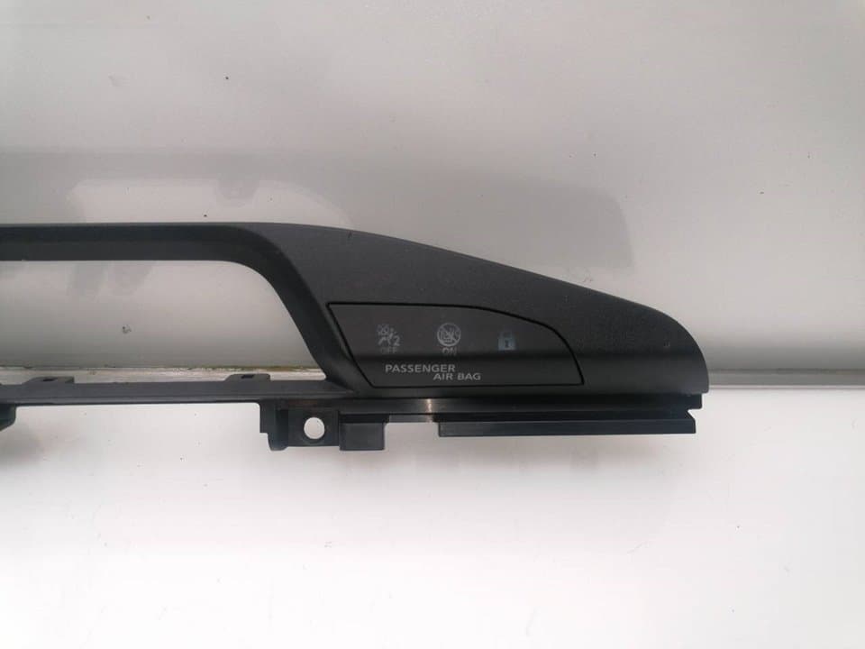 Warning NISSAN MICRA V (K14) 4