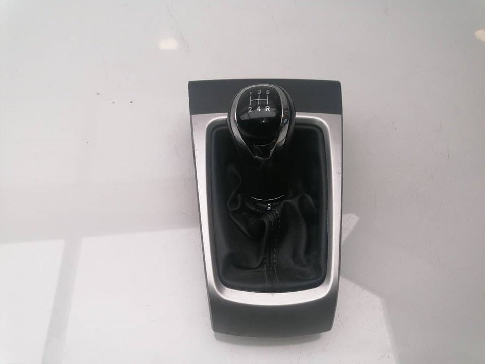 Guarnecidos palanca cambio NISSAN MICRA V (K14) 4