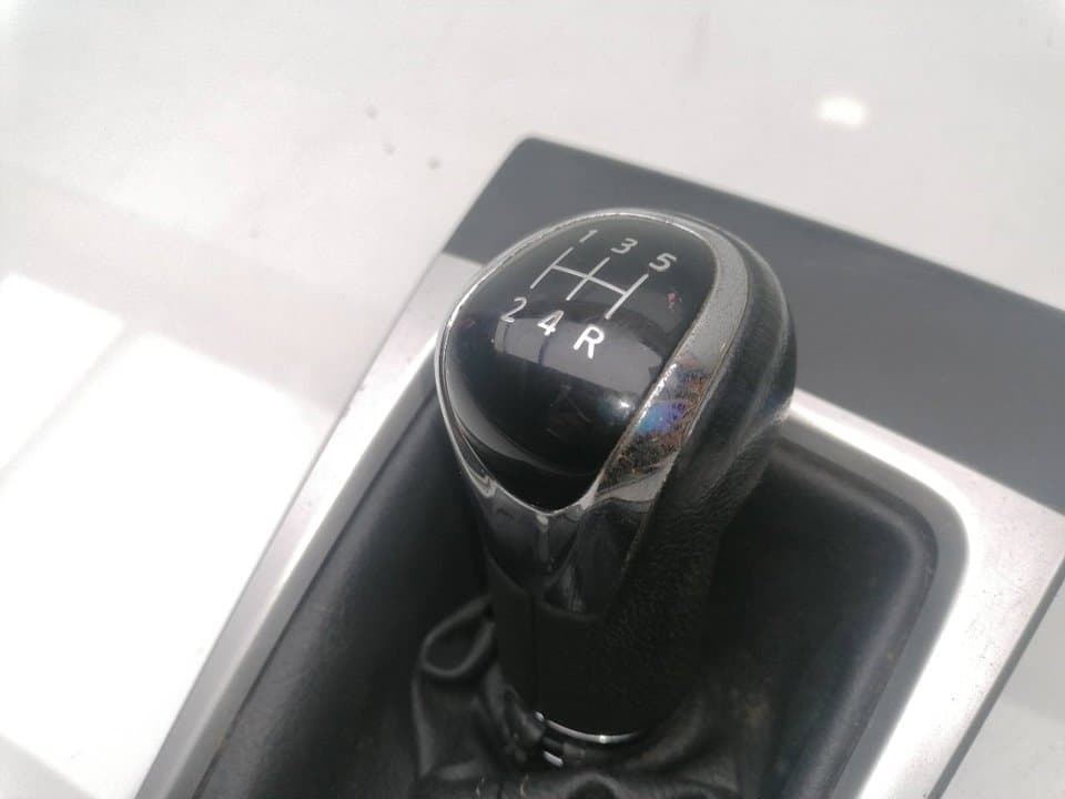 Guarnecidos palanca cambio NISSAN MICRA V (K14) 3