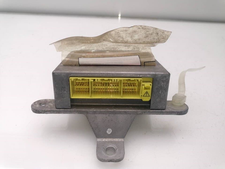 Centralita airbag SUBARU LEGACY BERL./FAMILIAR B11 (BD/BG) 4
