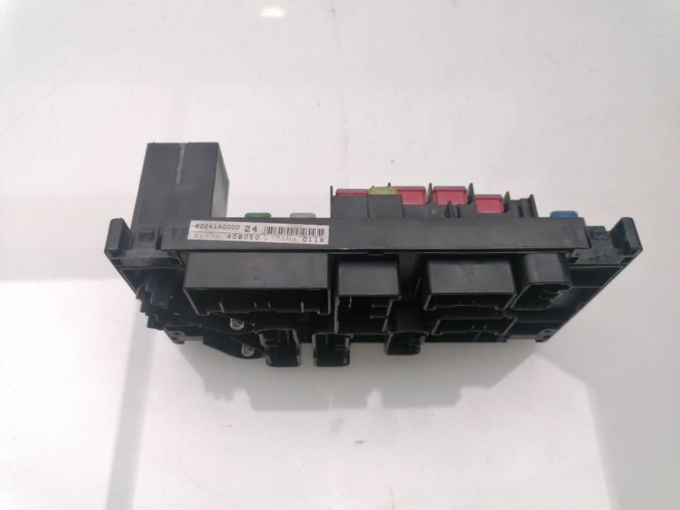 Caja reles / fusibles SUBARU LEGACY BERL./FAMILIAR B11 (BD/BG) 2
