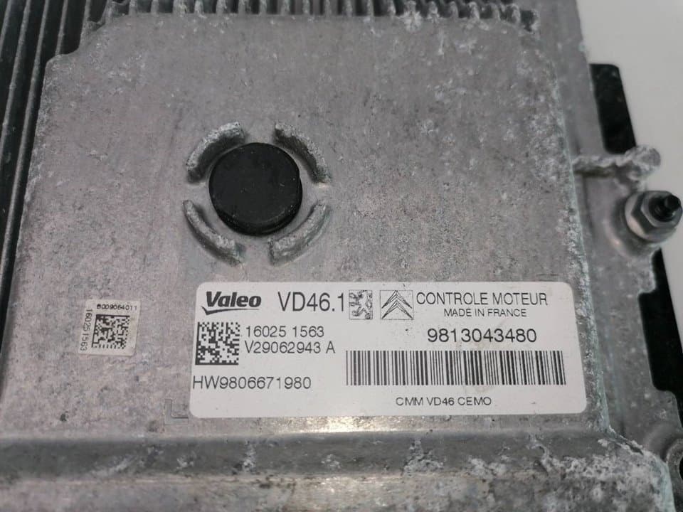 Centralita motor uce PEUGEOT 3008 3