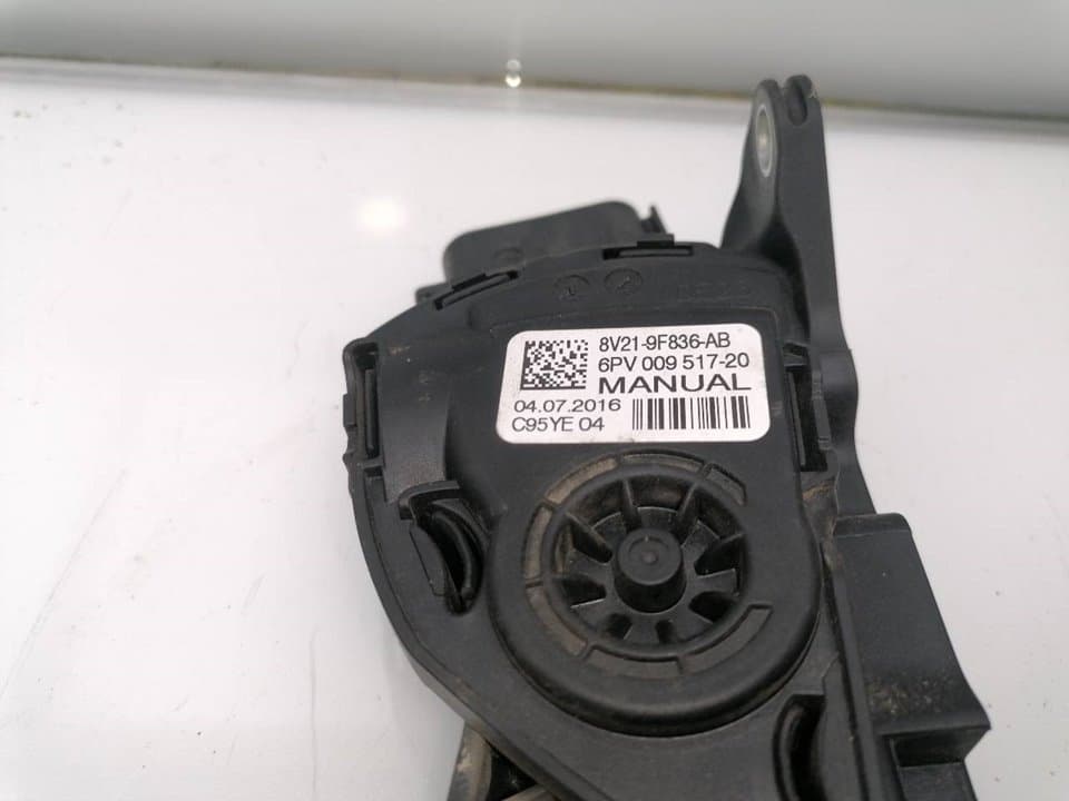 Pedal acelerador FORD TOURNEO COURIER (C4A) 2