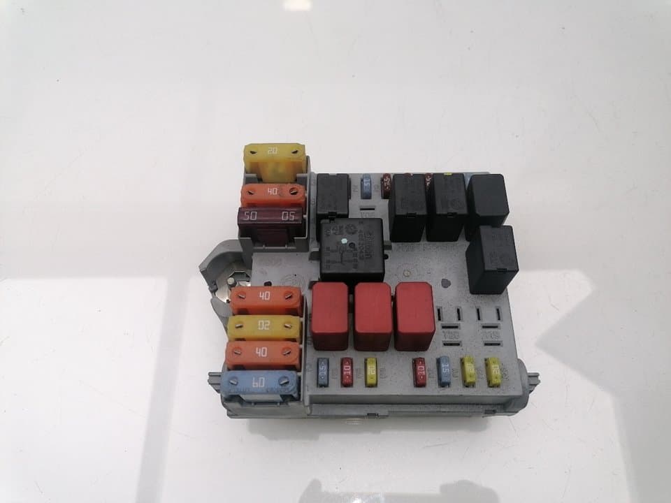 Caja reles / fusibles ALFA ROMEO 159 (140)