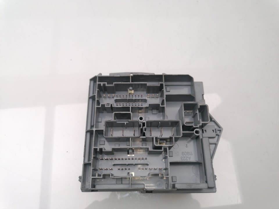 Caja reles / fusibles ALFA ROMEO 159 (140) 2