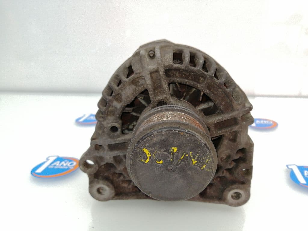 Alternador SKODA OCTAVIA BERLINA (1U2)
