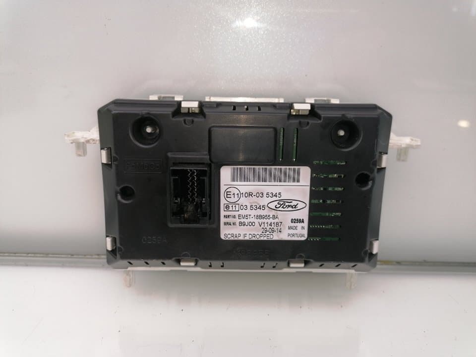 Pantalla multifuncion FORD C-MAX 2