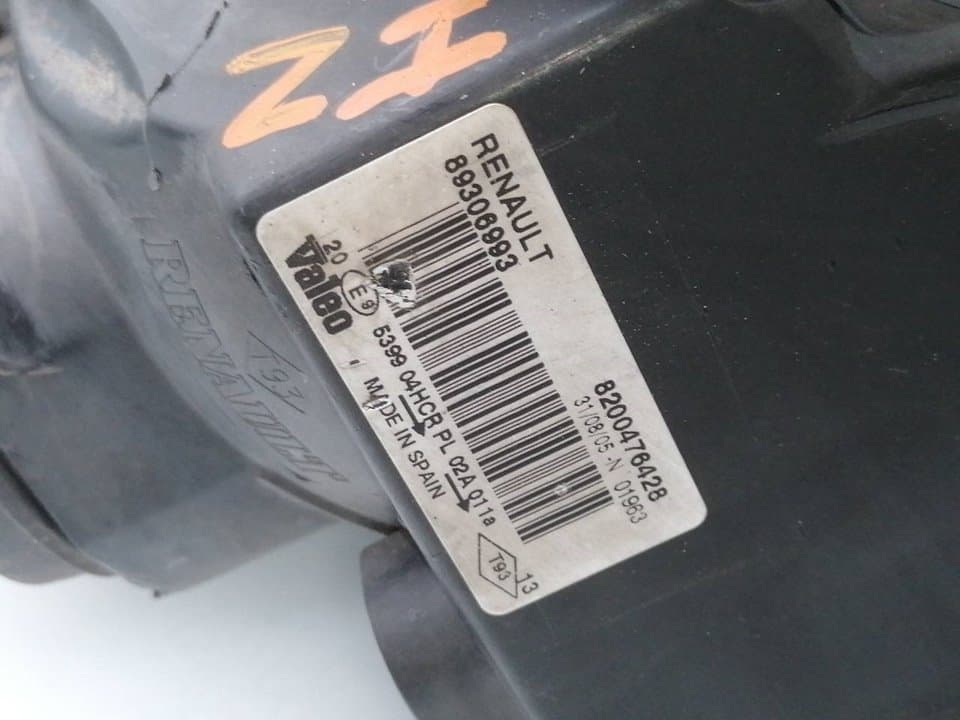 Faro izquierdo RENAULT MEGANE II BERLINA 3P 4