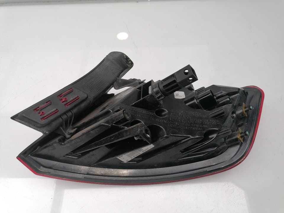 Piloto trasero izquierdo AUDI A3 SPORTBACK (8VA) 4