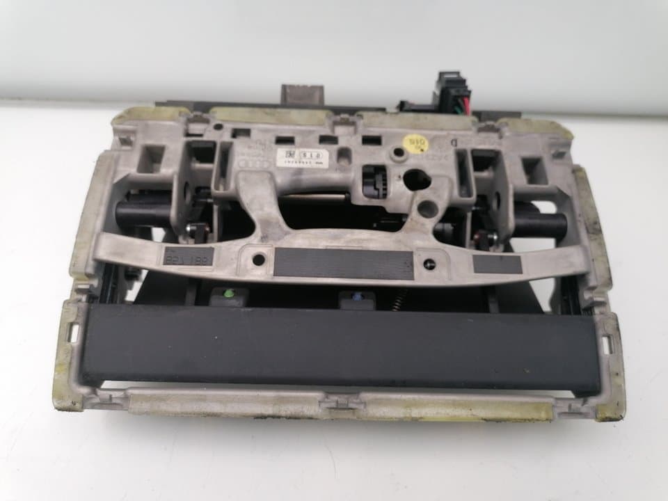 Pantalla multifuncion AUDI A3 SPORTBACK (8VA) 2