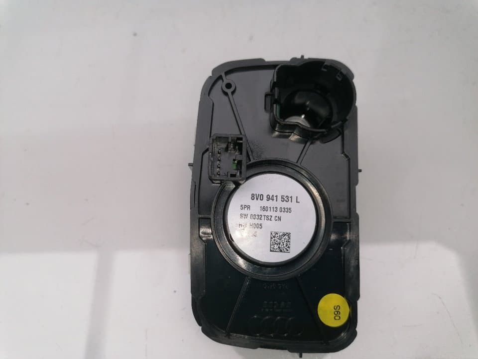 Mando luces AUDI A3 SPORTBACK (8VA) 2