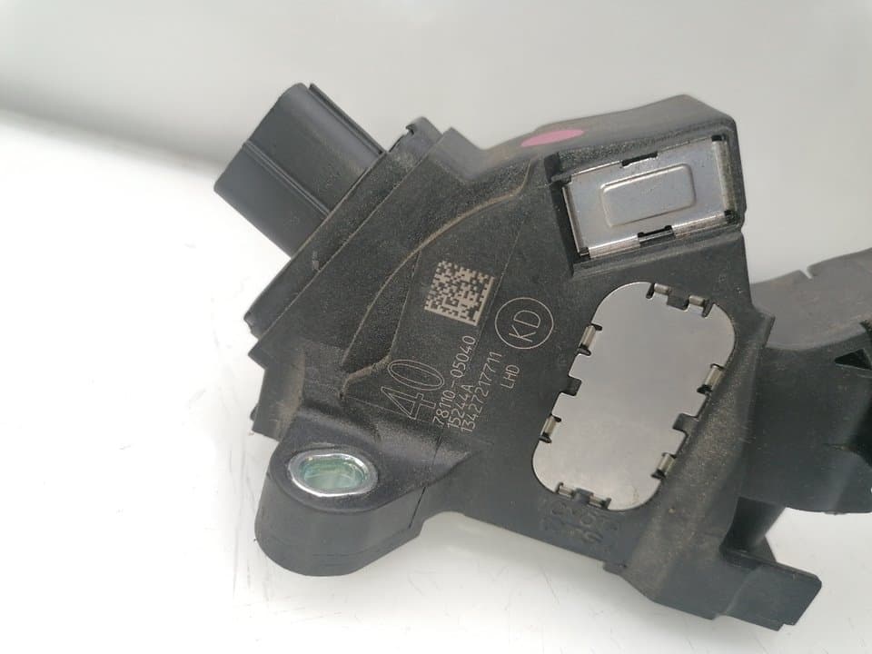 Pedal acelerador TOYOTA AVENSIS 4