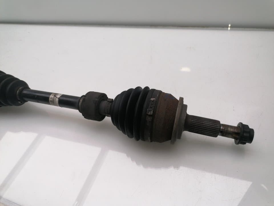 Transmision delantera derecha TOYOTA AVENSIS 2