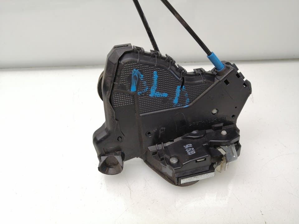 Cerradura puerta delantera derecha TOYOTA AVENSIS 2