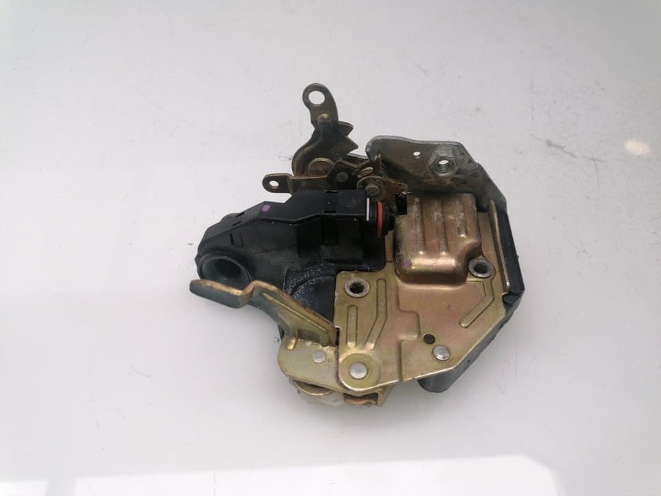 Cerradura puerta delantera derecha MERCEDES-BENZ CLASE E (W124) COUPE/CABRIO 3
