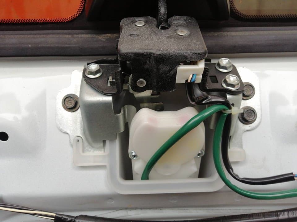 Cerradura capot TOYOTA LAND CRUISER PRADO (_J12_) 2