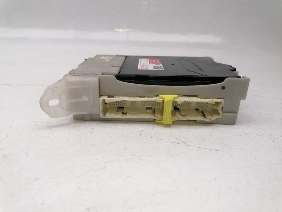 Caja reles / fusibles TOYOTA LAND CRUISER PRADO (_J12_) 4