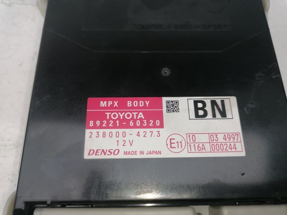 Caja reles / fusibles TOYOTA LAND CRUISER PRADO (_J12_) 3