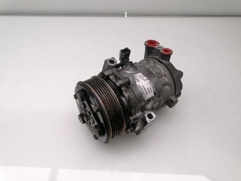 Recambio FIAT DOBLO ref. 51893889