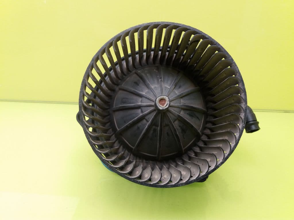 Motor calefaccion NISSAN VANETTE CARGO (HC23)