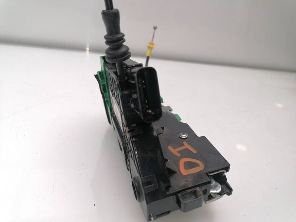 Cerradura puerta delantera izquierda HYUNDAI I30 2