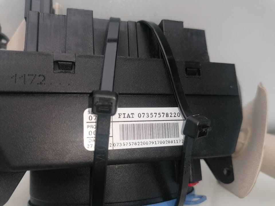 Mando multifuncion FIAT 500 X (334) 4