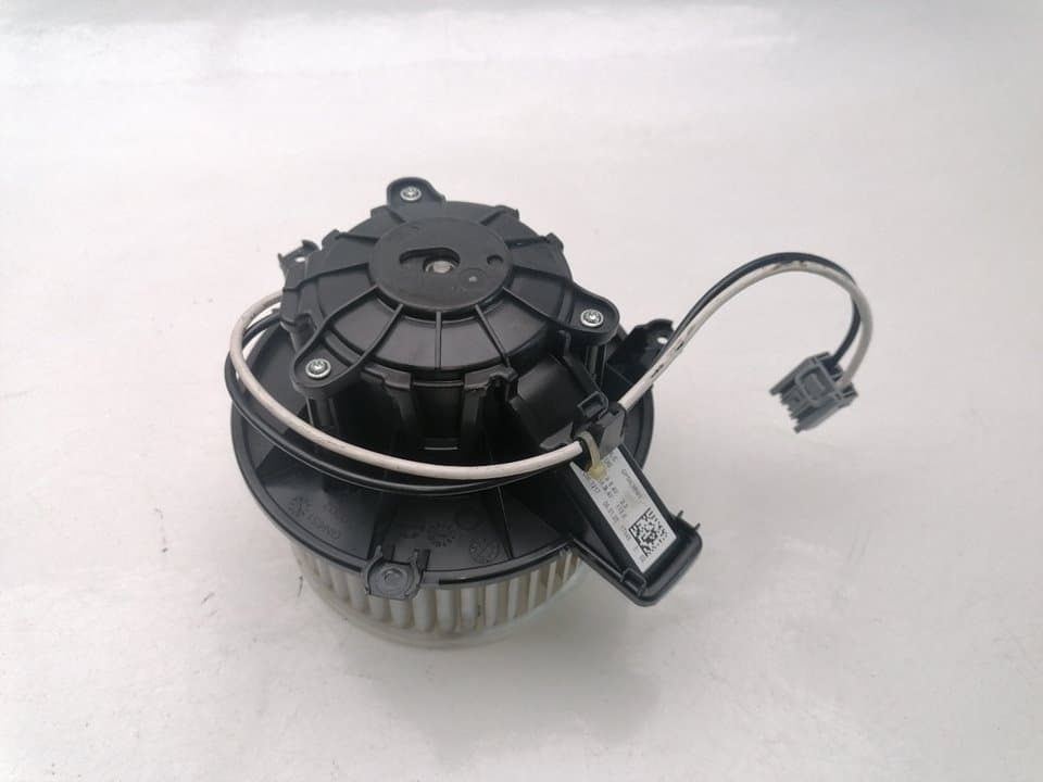 Motor calefaccion OPEL INSIGNIA GRAND SPORT 3