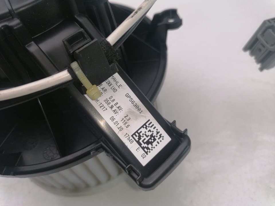 Motor calefaccion OPEL INSIGNIA GRAND SPORT 2