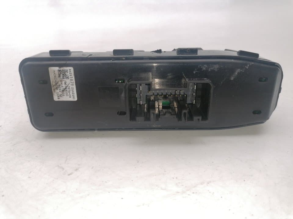 Mando elevalunas delantero izquierdo OPEL INSIGNIA GRAND SPORT 2