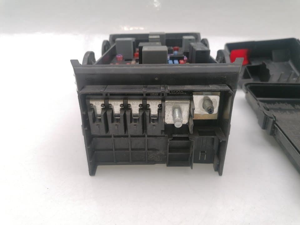 Caja reles / fusibles OPEL INSIGNIA GRAND SPORT 5