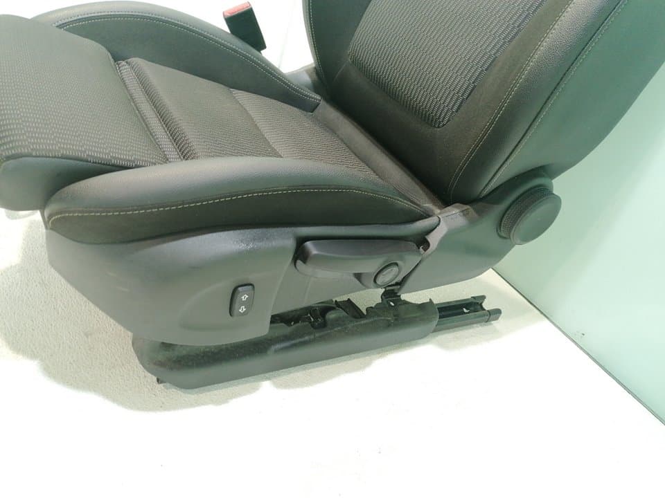 Asiento delantero izquierdo OPEL INSIGNIA GRAND SPORT 4