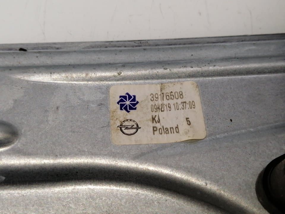 Motor elevalunas trasero derecho OPEL INSIGNIA GRAND SPORT 4