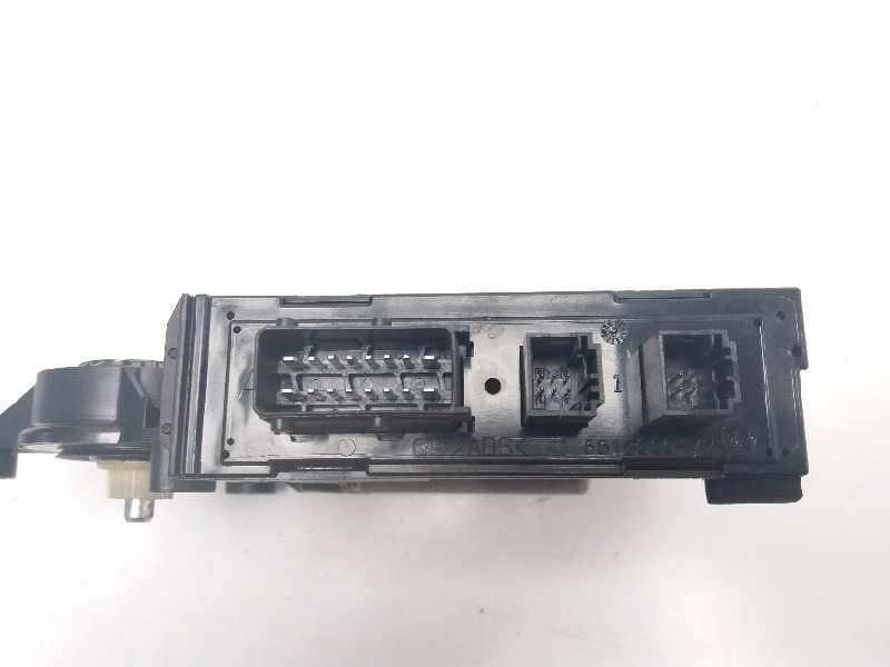 Motor elevalunas delantero derecho PEUGEOT 307 BREAK / SW (S1) 2