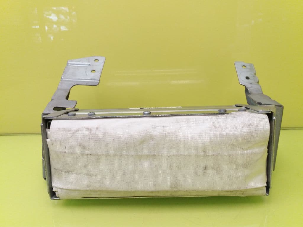 Airbag delantero derecho VOLKSWAGEN PASSAT BERLINA (3A2)